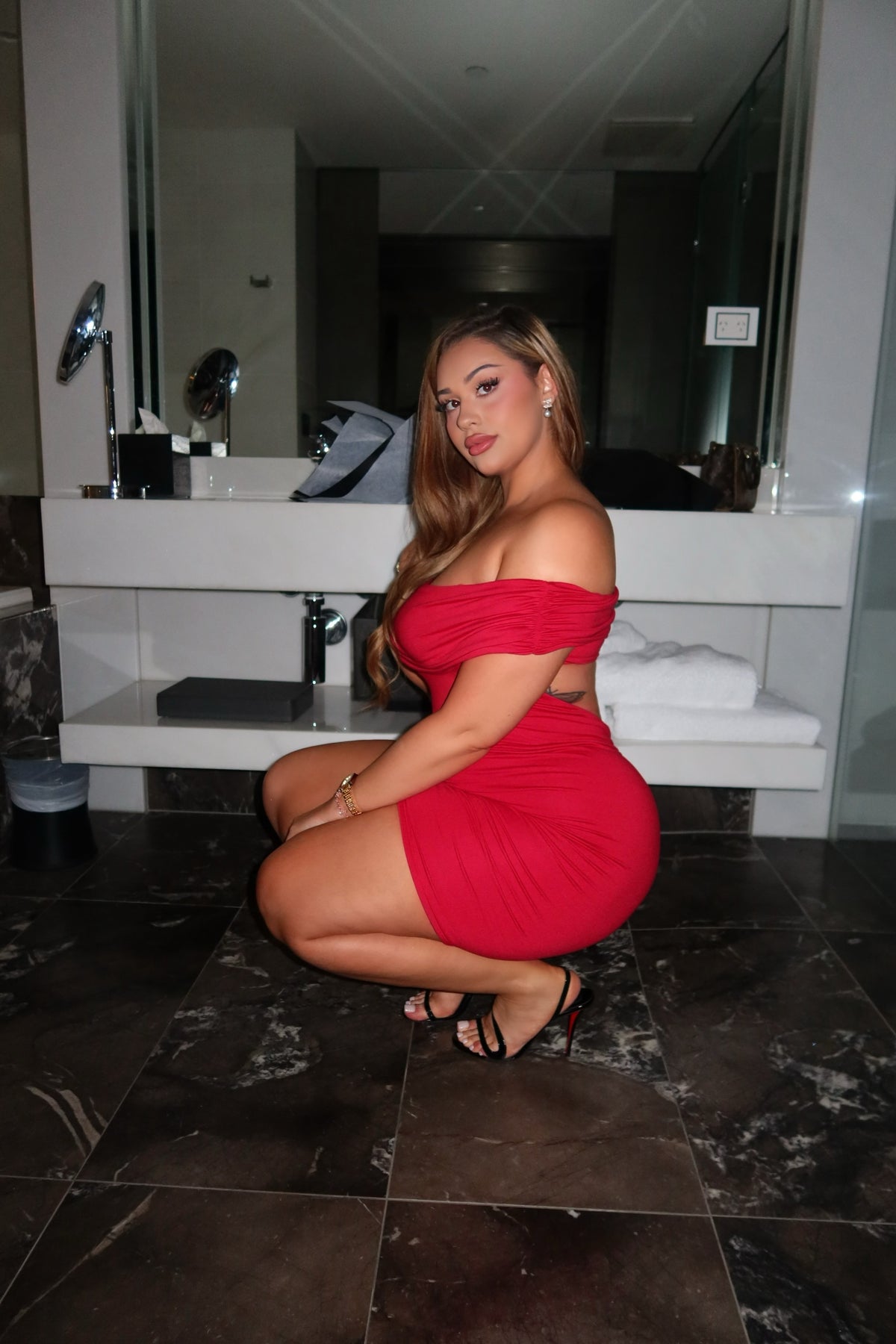 Selena Midi Dress - Red